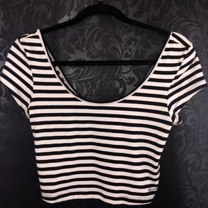Guess crop top